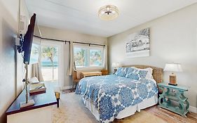 Bungalow Beach Place 6